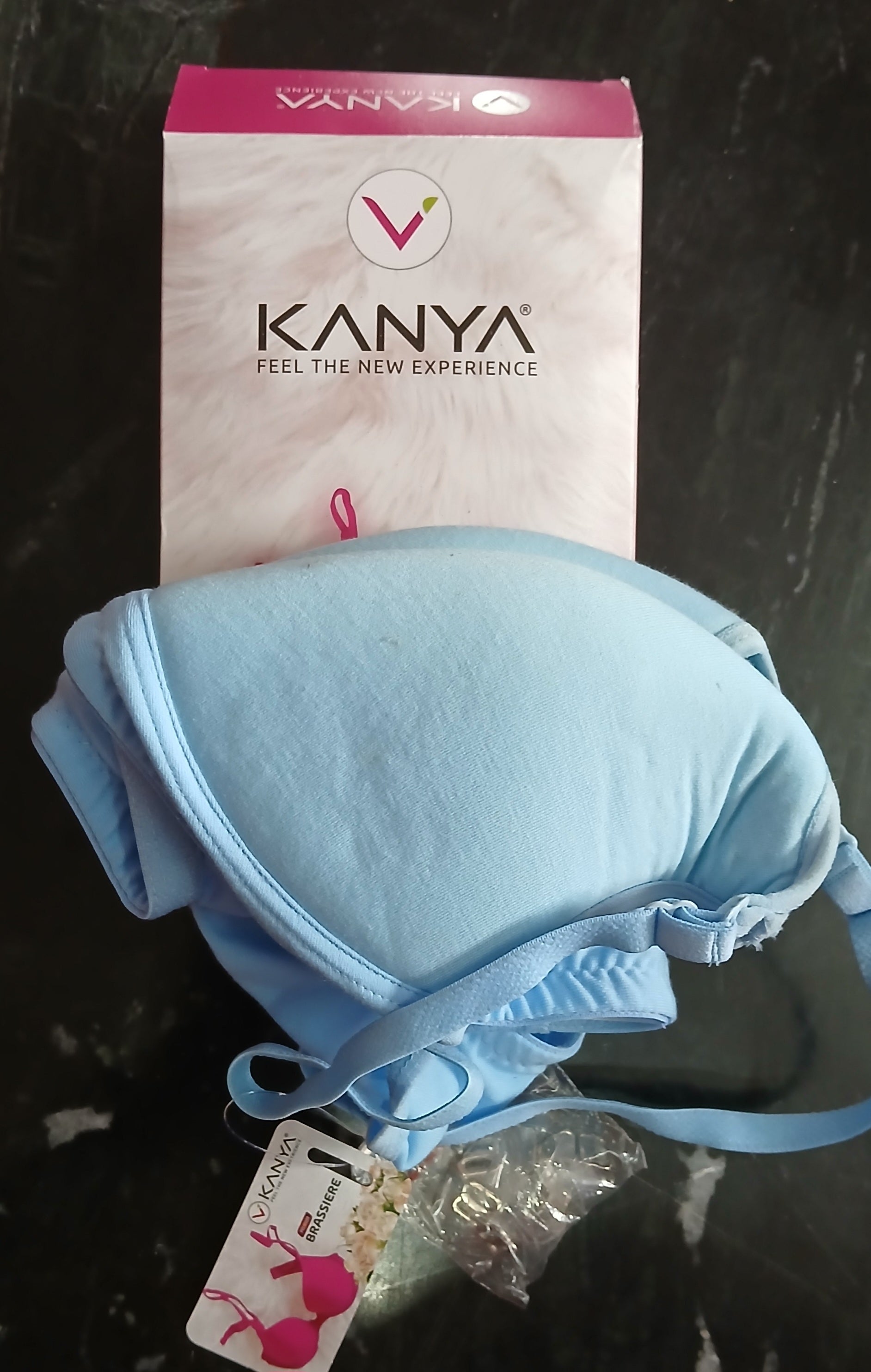 BRASSIERES ( Padded color )