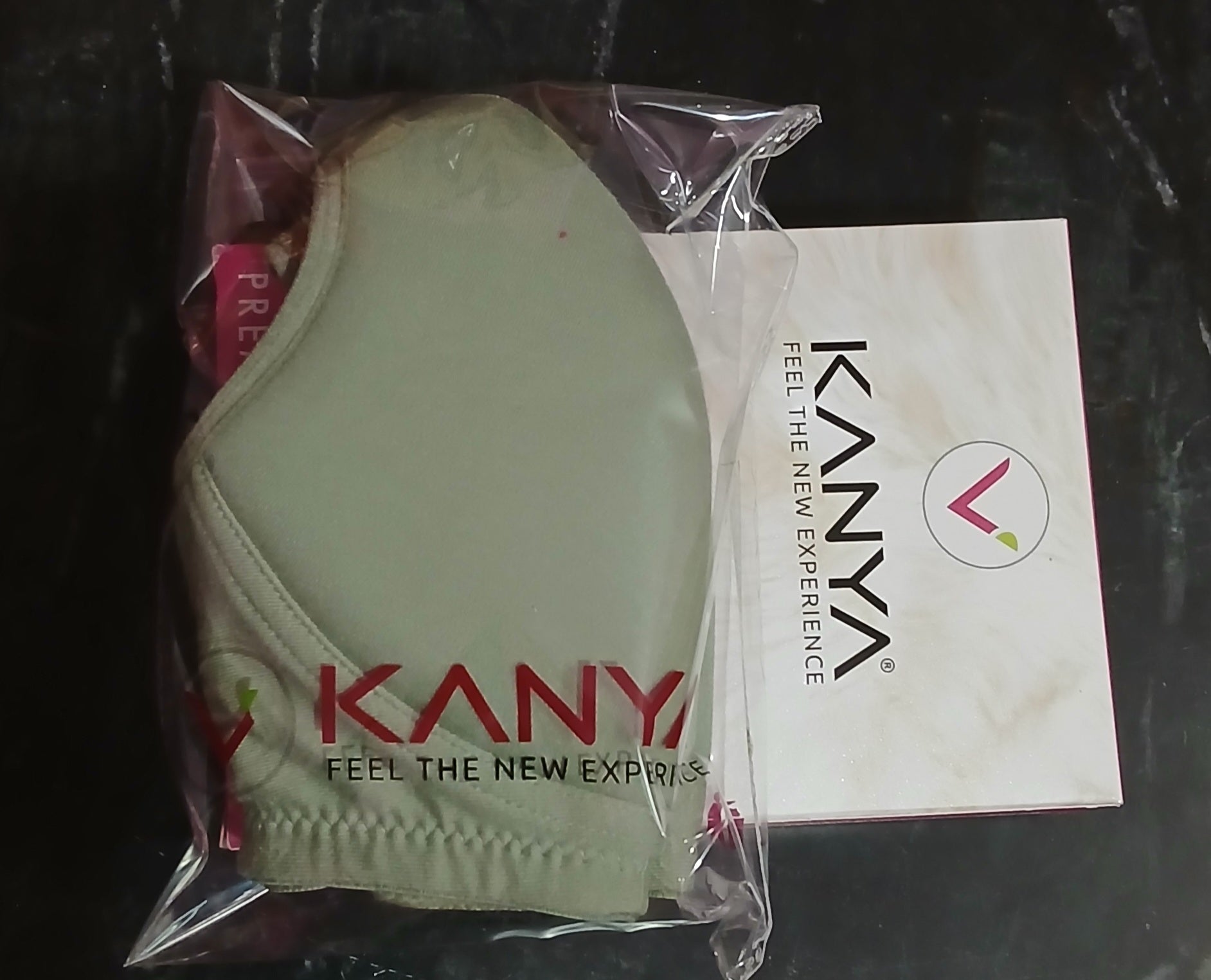 BRASSIERES ( Padded color )